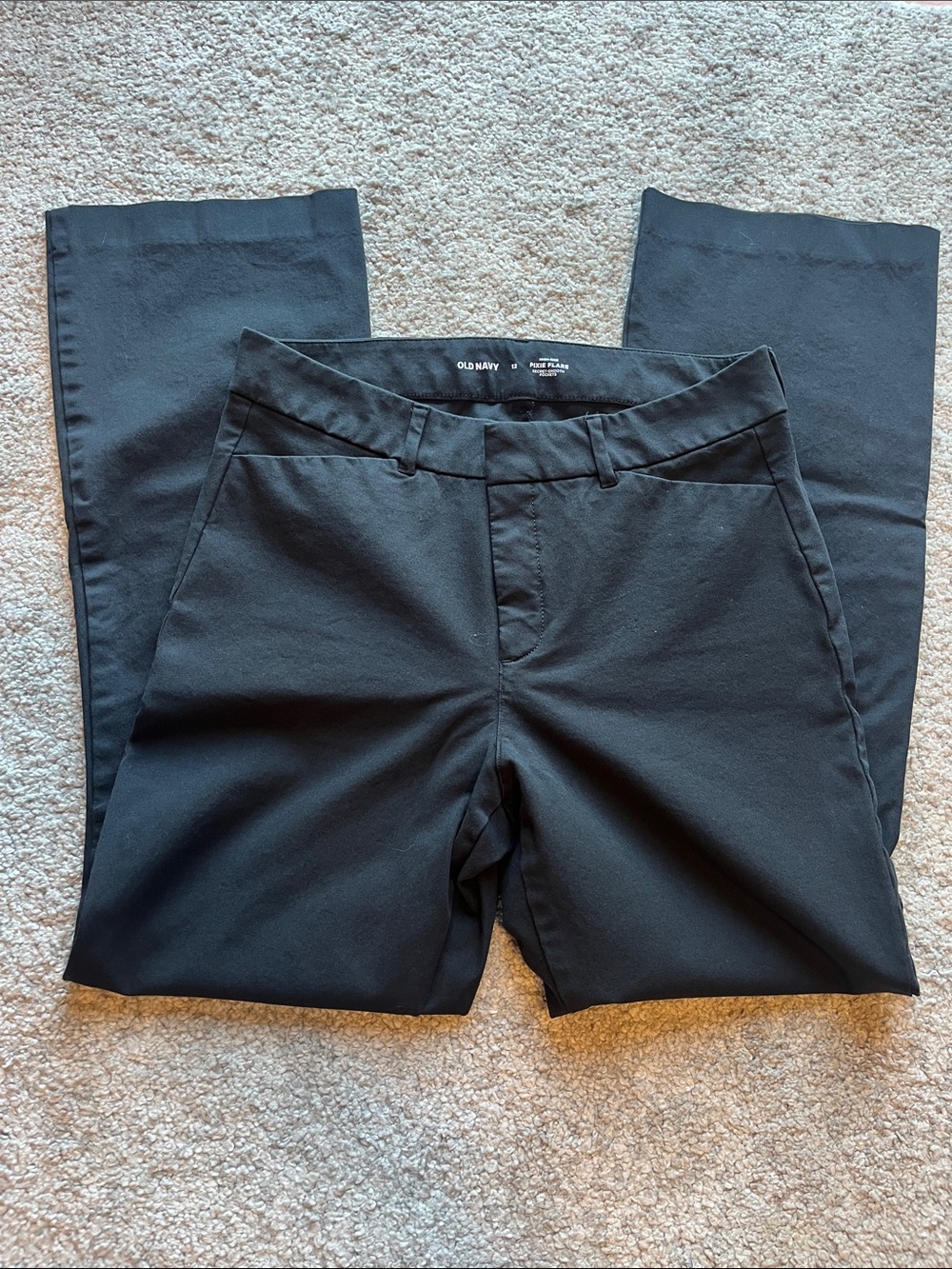 Women’s high-rise pixie flare Black Pants